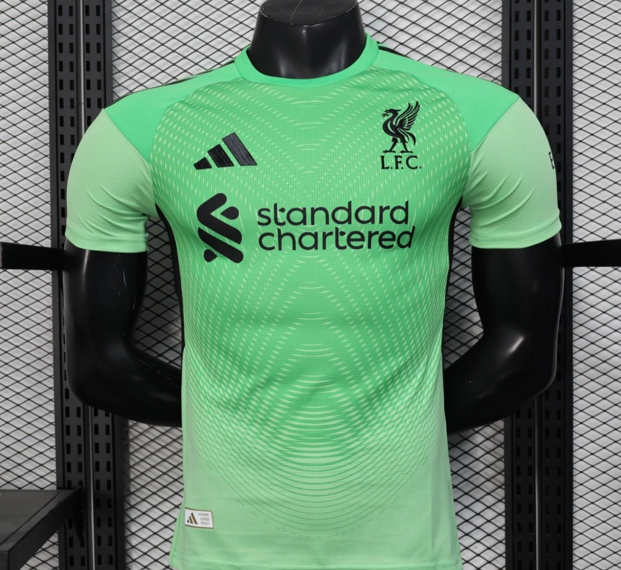 Liverpool Player Jersey Goalkeeper 2025/26