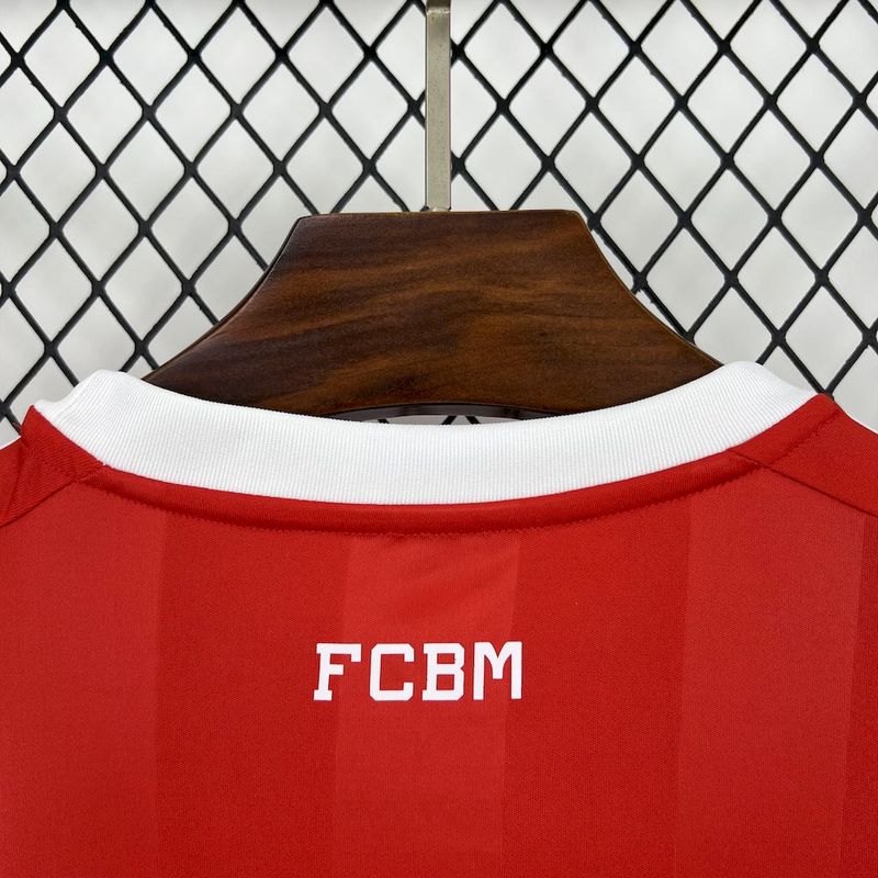 Bayern Munich Goalkeeper Jersey 2025/26