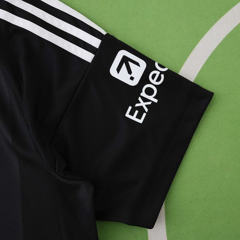 Liverpool Goalkeeper Black Jersey 2025/26